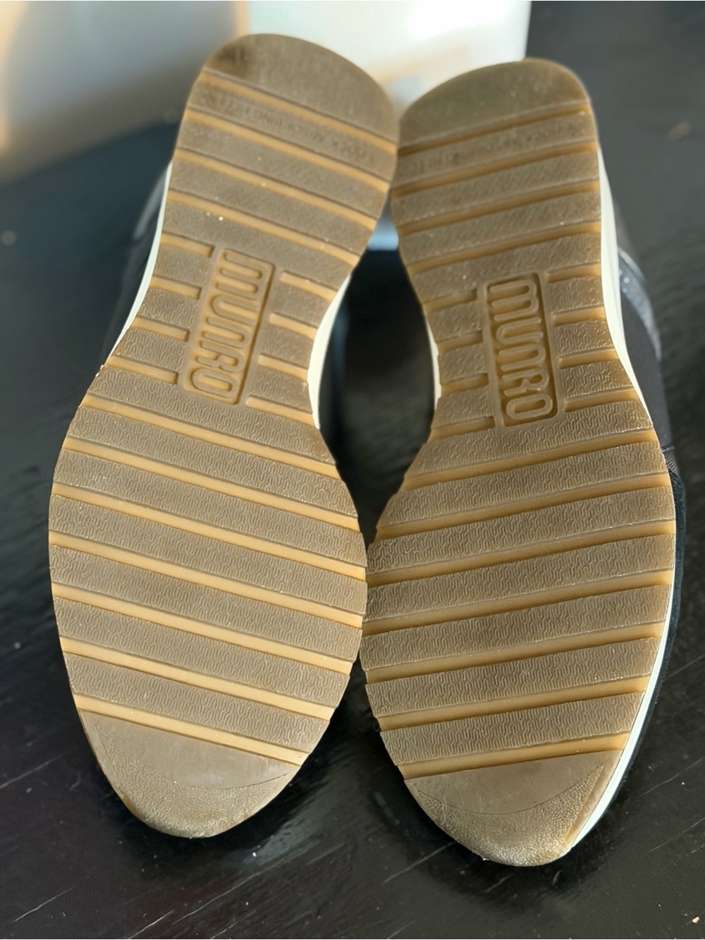 Munro Black and White Women's Sneakers - Picture 4 of 4